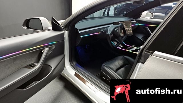 Tesla Model 3 Model 3 2020 года - похожие автомобили