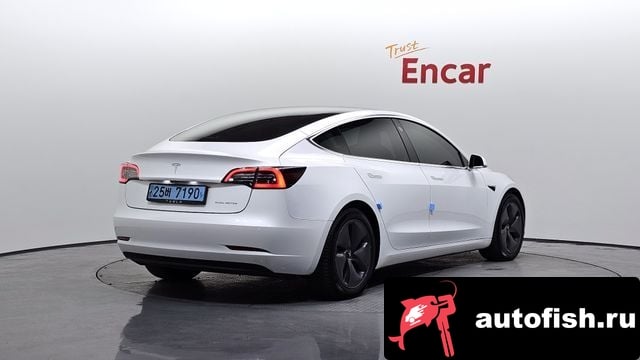 Tesla Model 3 Model 3 2020 года - вид 2
