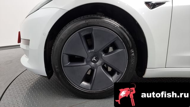 Tesla Model 3 Model 3 2020 года - вид 5