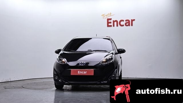 Toyota Prius Prius C 2018 года - вид 3