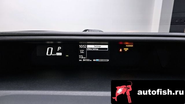 Toyota Prius Prius C 2018 года - вид 8