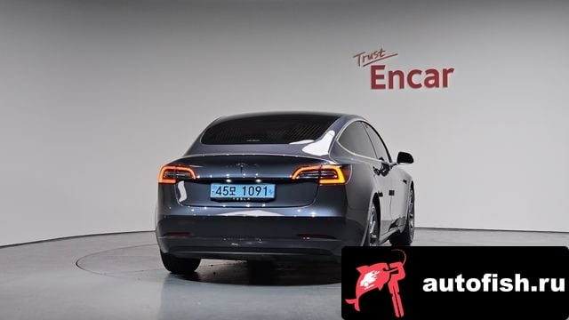 Tesla Model 3 Model 3 2020 года - похожие автомобили