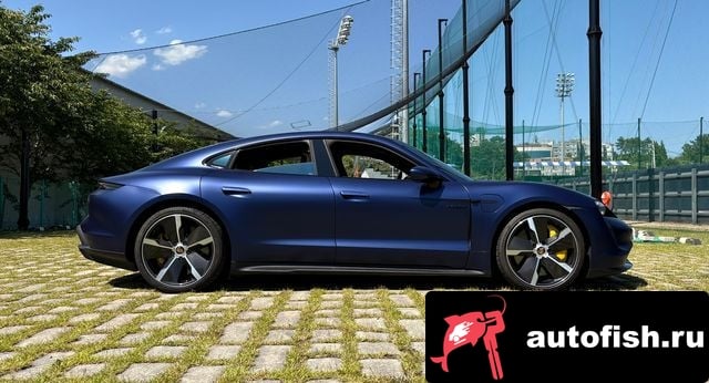 Porsche Taycan Taikan 2021 года - вид 5