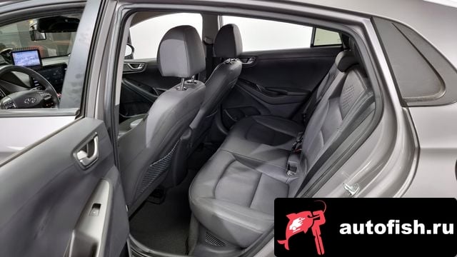 Hyundai Ioniq The New Ionic Hybrid 2020 года - похожие автомобили