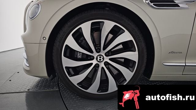 Bentley Flying Spur Flying Spur 3rd Generation 2024 года - вид 5
