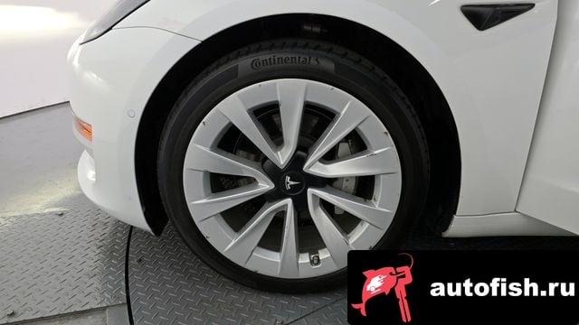 Tesla Model 3 Model 3 2021 года - вид 5
