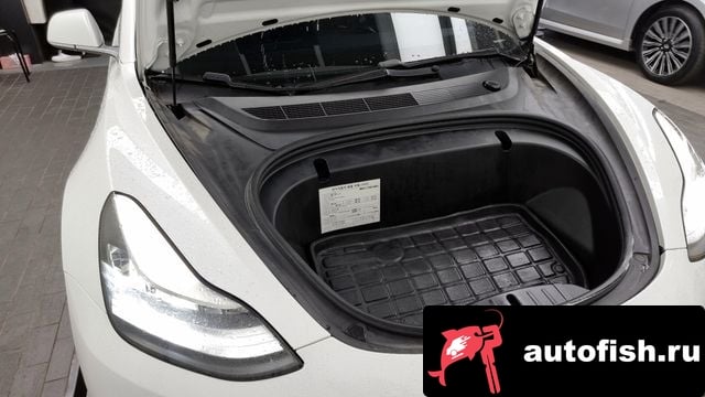 Tesla Model 3 Model 3 2020 года - вид 6