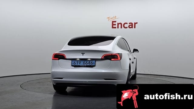 Tesla Model 3 Model 3 2020 года - вид 4