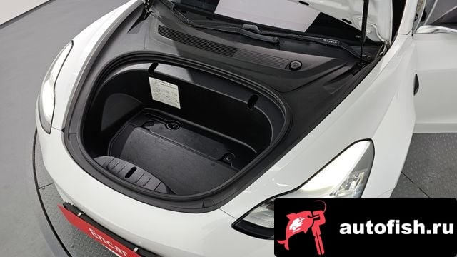 Tesla Model 3 Model 3 2020 года - вид 6