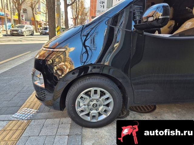 Hyundai Staria Staria 2025 года - вид 4