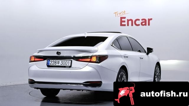 Lexus ES ES300h 7th generation 2024 года - вид 2