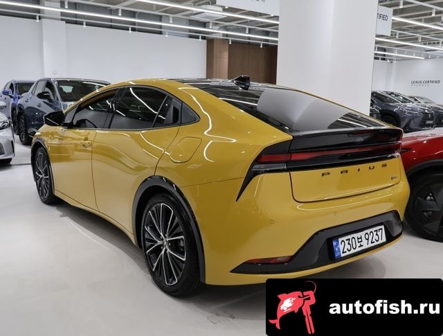 Toyota Prius Prius 5th Generation 2024 года - вид 2