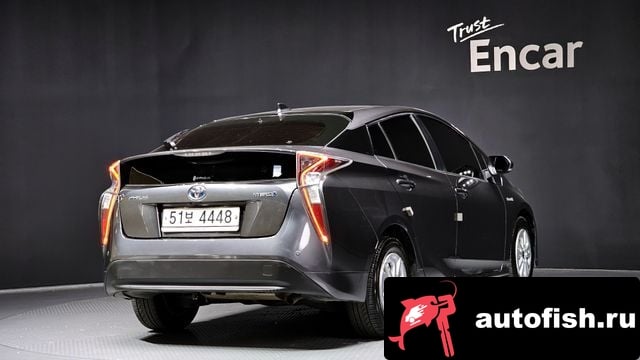 Toyota Prius Prius 4th Generation 2018 года - вид 2