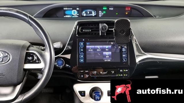 Toyota Prius Prius 4th Generation 2018 года - вид 14