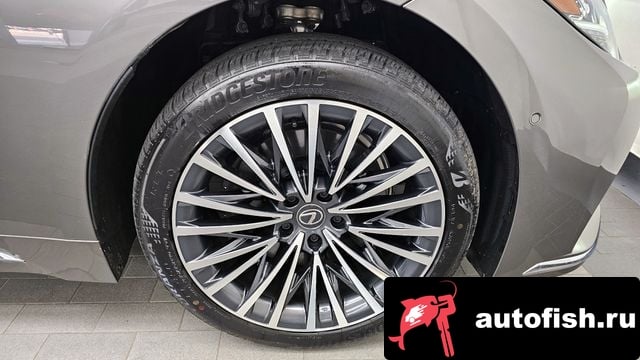 Lexus LS LS500h 5th generation 2024 года - вид 5