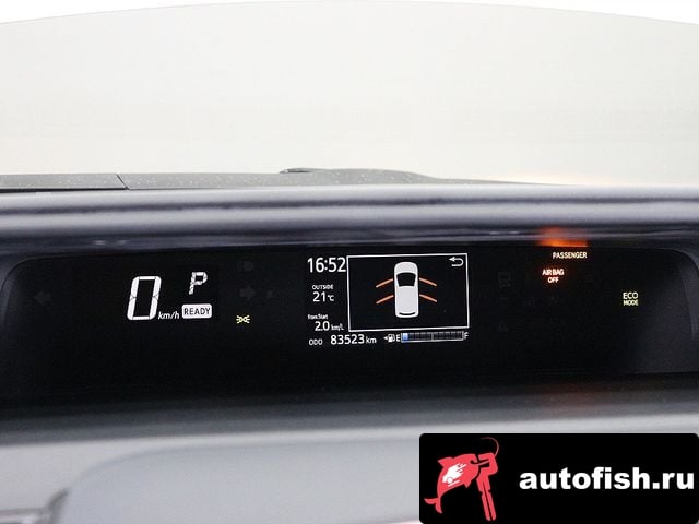 Toyota Prius Prius C 2018 года - вид 6