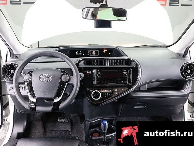 Toyota Prius Prius C 2018 года - вид 15