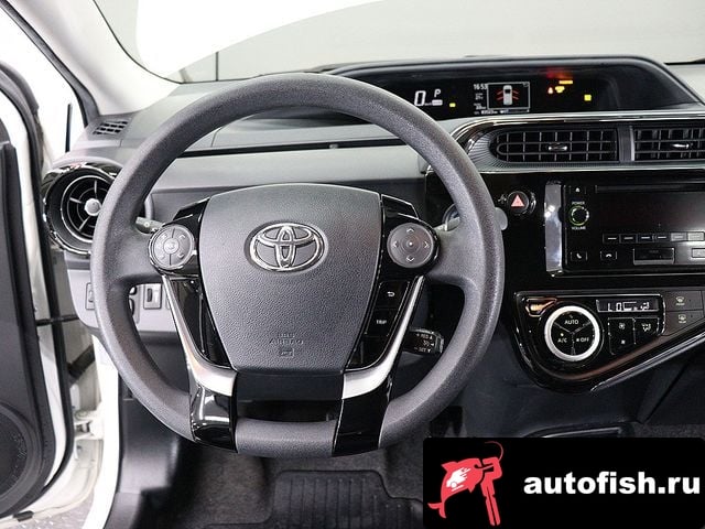 Toyota Prius Prius C 2018 года - вид 16