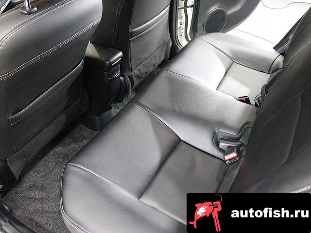 Toyota Prius Prius C 2018 года - вид 17