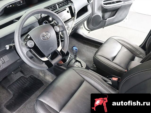 Toyota Prius Prius C 2018 года - вид 18