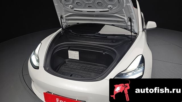 Tesla Model 3 Model 3 2020 года - похожие автомобили