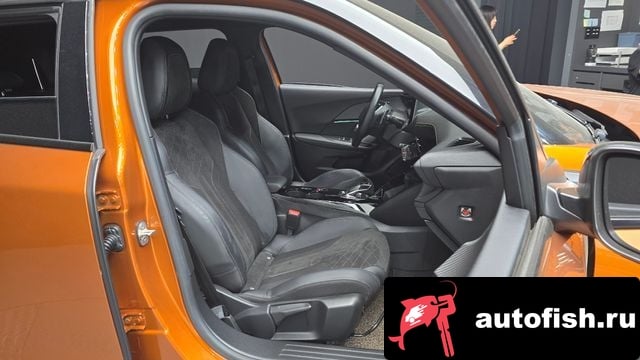 Peugeot 2008 2008 Second generation 2021 года - похожие автомобили