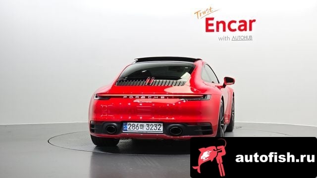 Porsche 911 911 (992) 2020 года - вид 4