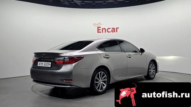 Lexus ES New ES300h 2018 года - вид 2