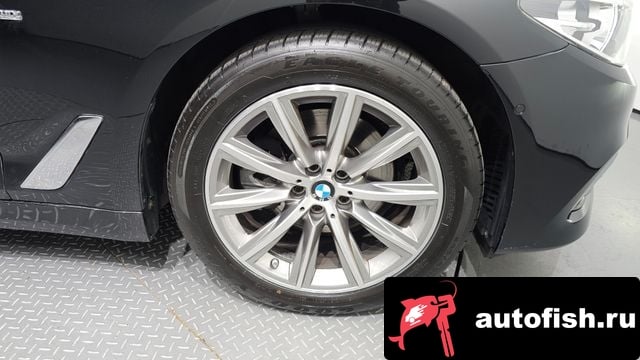 BMW 5-Series 5 Series (G30) 2018 года - вид 5