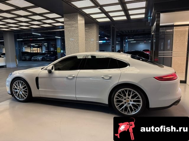 Porsche Panamera Panamera (971) 2018 года - похожие автомобили