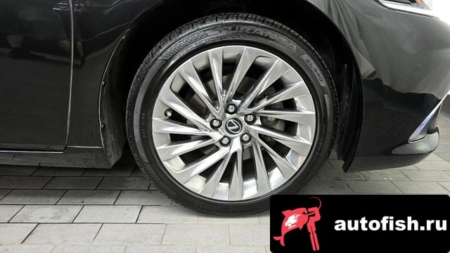 Lexus ES ES300h 7th generation 2023 года - похожие автомобили