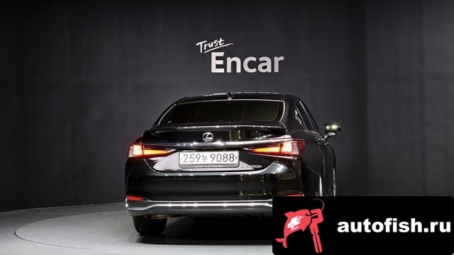 Lexus ES ES300h 7th generation 2023 года - вид 4