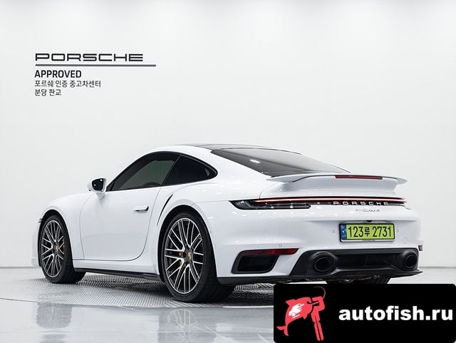 Porsche 911 911 (992) 2023 года - вид 2