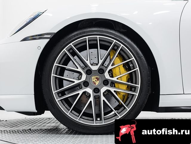 Porsche 911 911 (992) 2023 года - вид 5