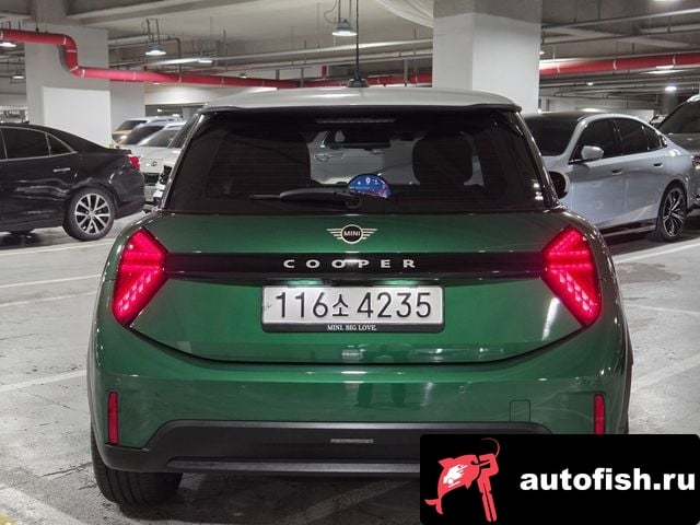 Mini Cooper Cooper C 4th generation 2024 года - вид 3