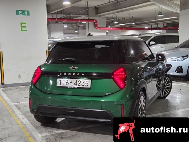 Mini Cooper Cooper C 4th generation 2024 года - вид 4