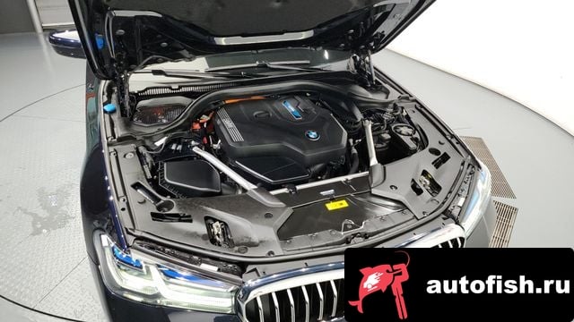 BMW 5-Series 5 Series (G30) 2023 года - вид 6