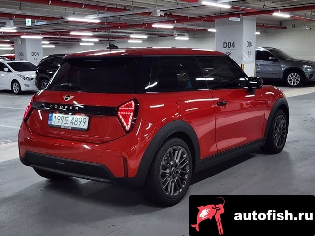 Mini Cooper Cooper C 4th generation 2024 года - вид 2