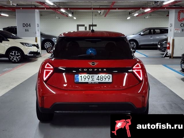 Mini Cooper Cooper C 4th generation 2024 года - вид 4