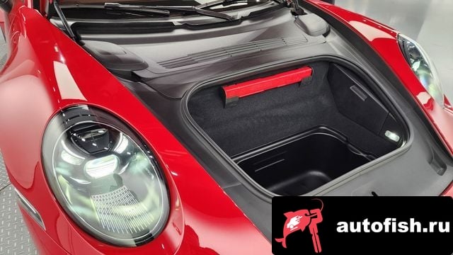 Porsche 911 911 (992) 2022 года - вид 6