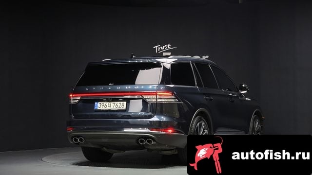 Lincoln Aviator Aviator 2nd generation 2024 года - вид 2