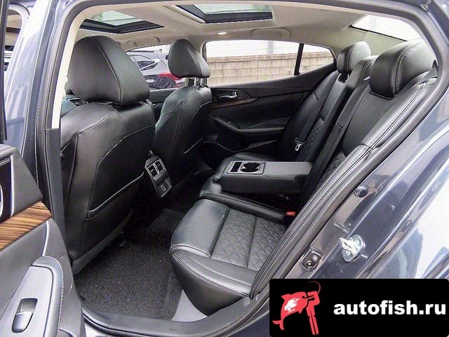 Nissan Maxima Maxima (A36) 2018 года - вид 6