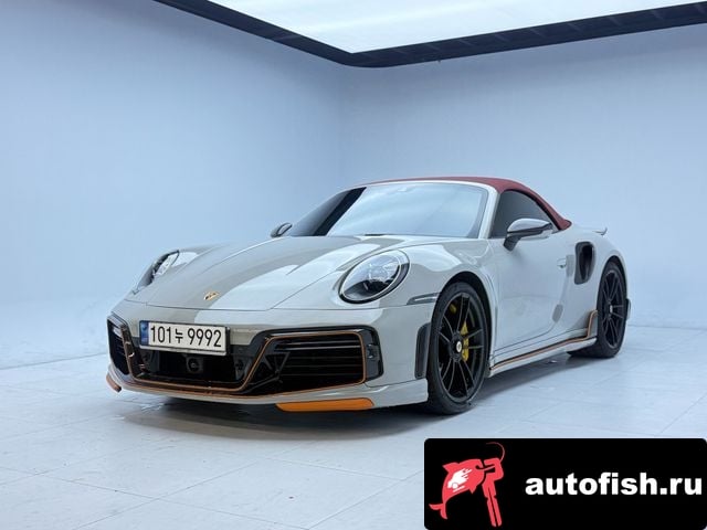 Porsche 911 911 (992) 2023 года - вид 3