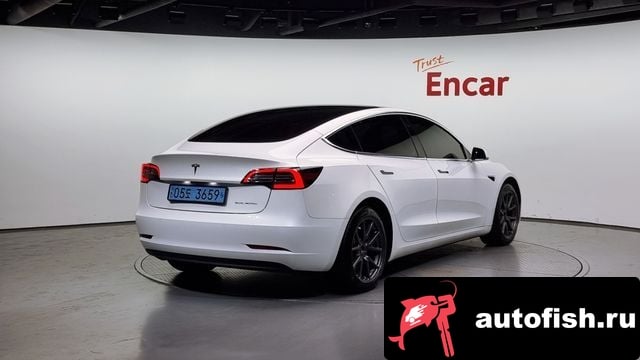 Tesla Model 3 Model 3 2020 года - вид 2