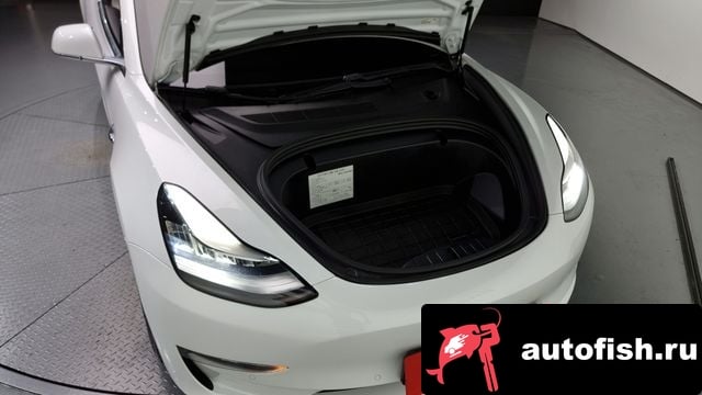 Tesla Model 3 Model 3 2020 года - вид 6