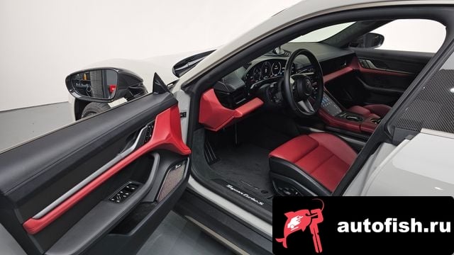 Porsche Taycan Taikan 2024 года - похожие автомобили