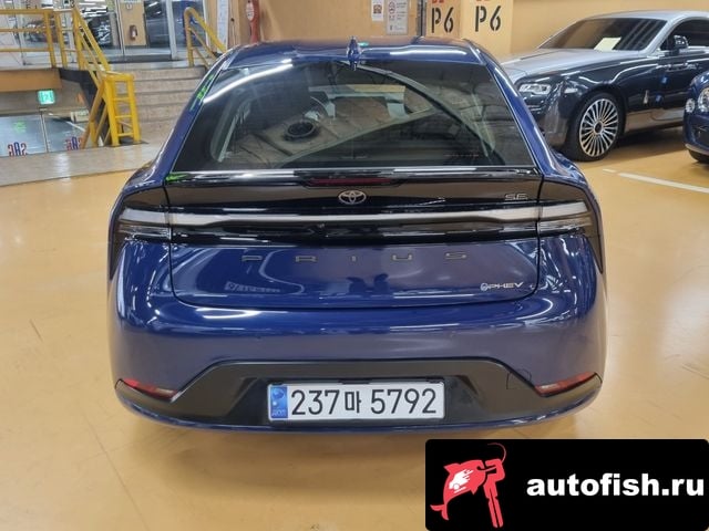 Toyota Prius Prius 5th Generation 2023 года - вид 3