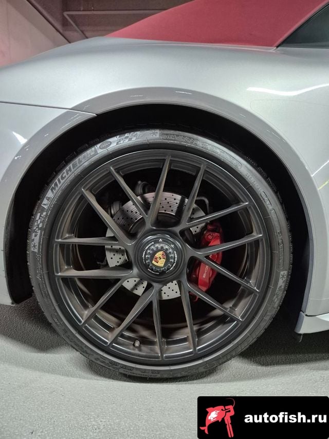 Porsche 911 911 2018 года - вид 5