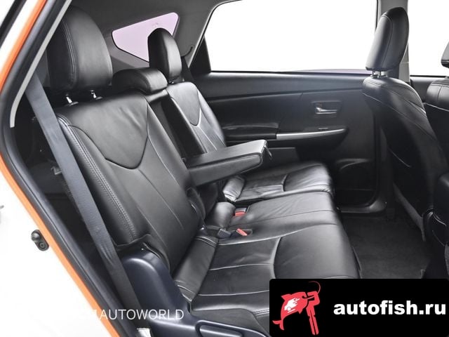 Toyota Prius Prius V 2016 года - вид 12