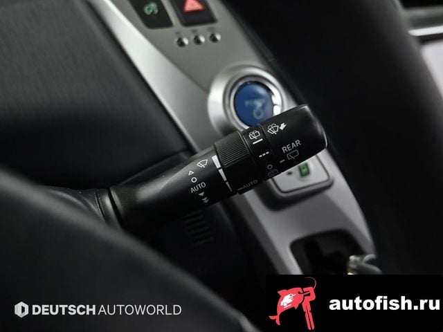 Toyota Prius Prius V 2016 года - вид 16